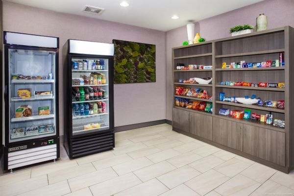 Holiday Inn Express & Suites LITCHFIELD WEST (Litchfield)